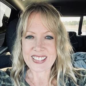 Meet your Posher, Lori